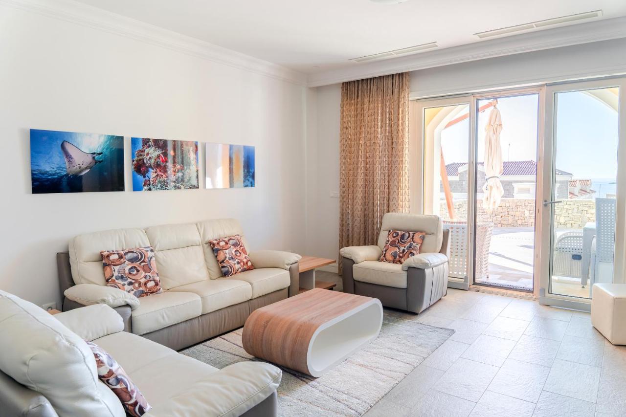 Lustica Bay Apartment ติวัต ภายนอก รูปภาพ