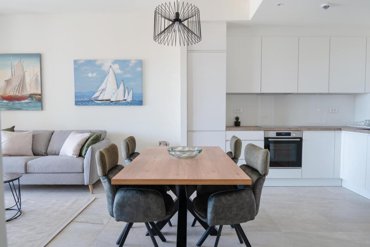 Lustica Bay Apartment ติวัต ภายนอก รูปภาพ