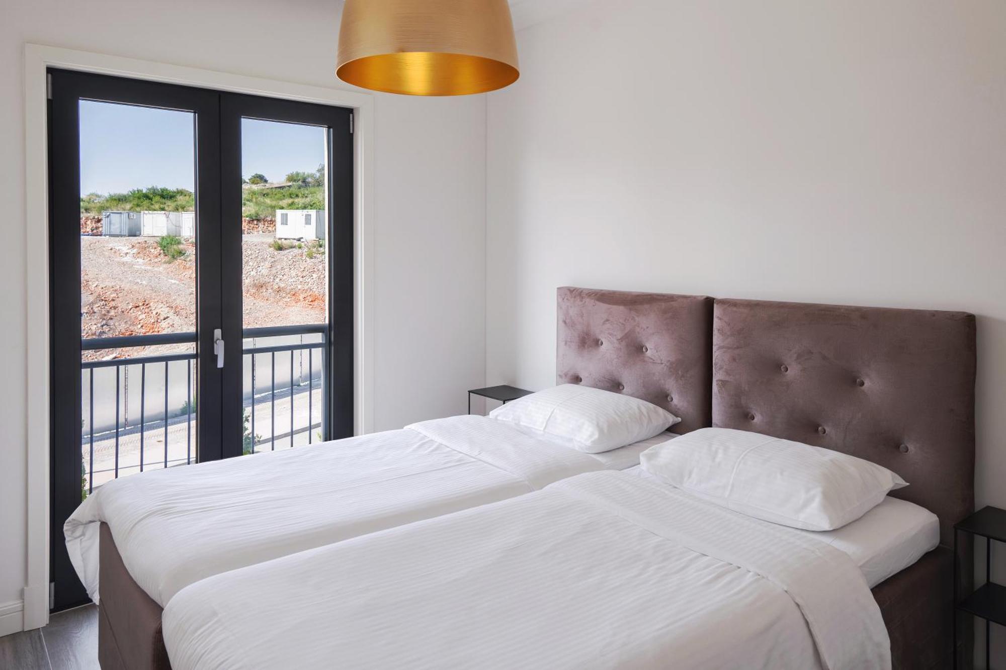 Lustica Bay Apartment ติวัต ภายนอก รูปภาพ