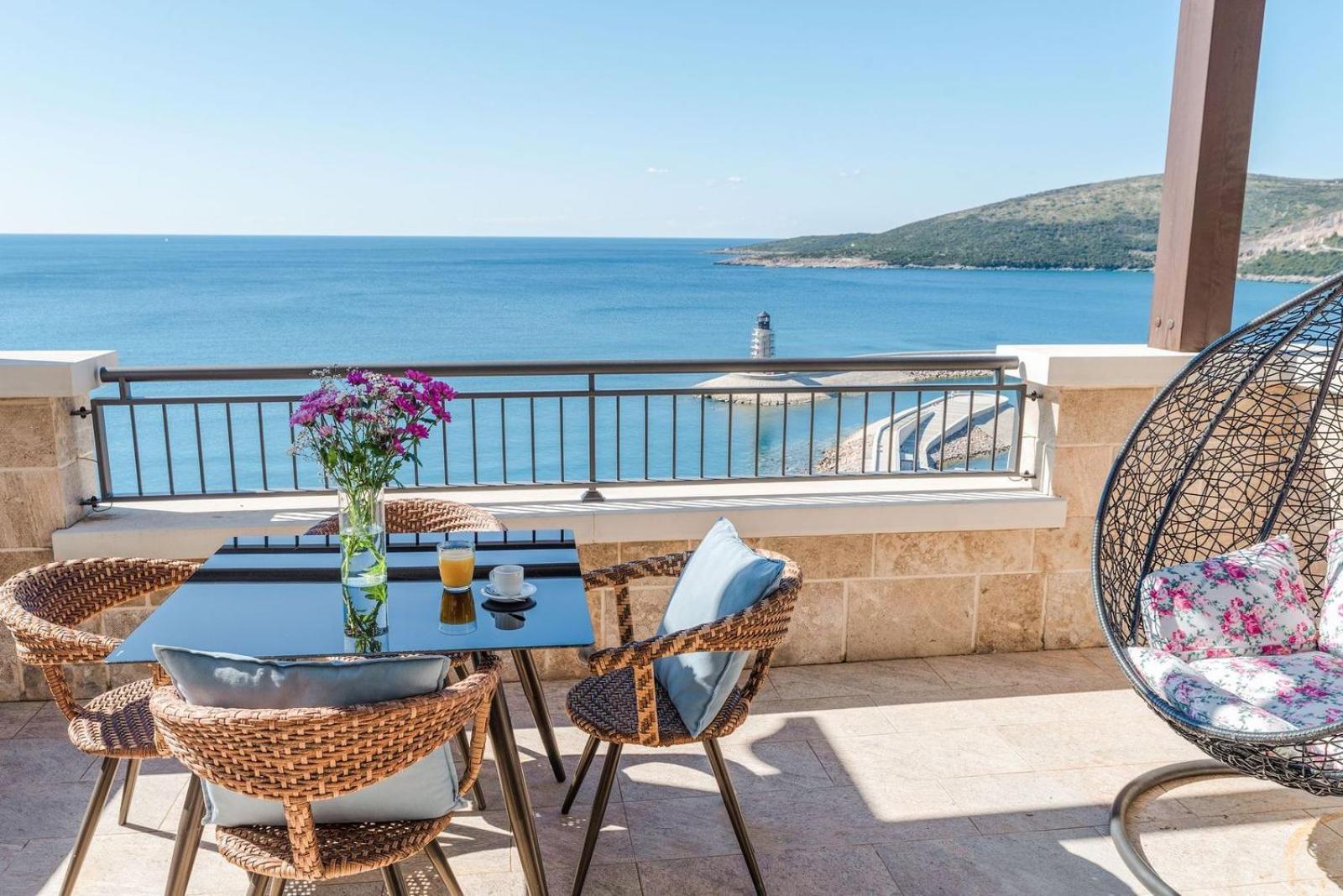 Lustica Bay Apartment ติวัต ภายนอก รูปภาพ